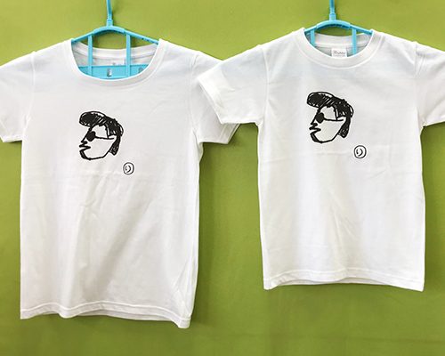 はんこやさん21吹上店子供のお絵かきでＴシャツプリント